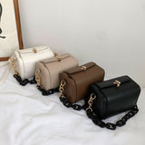 Square Chain Shoulder Bag yourstylebyd.myshopify.com